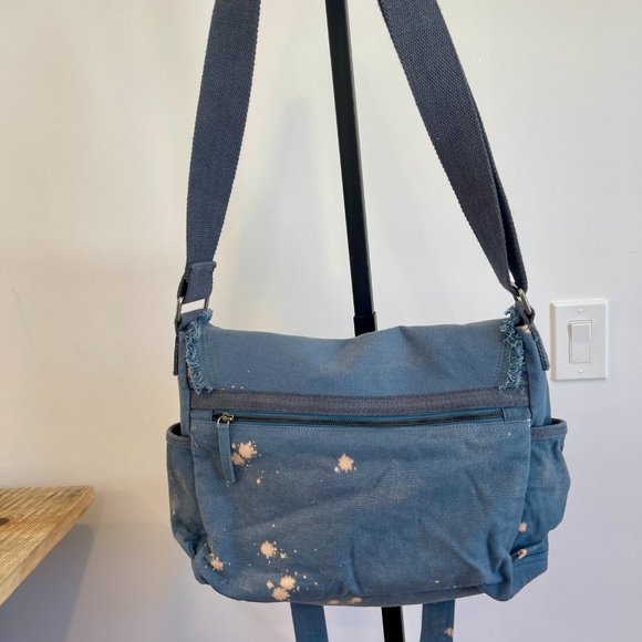Free People SHADOWBOXER Blue Canvas Messenger Bag Bleach Splash  $98 - Picture 9 of 10
